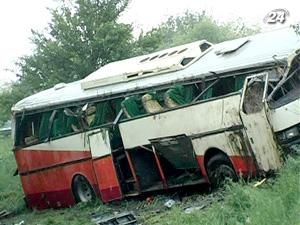 На Днепропетровщине перевернулся автобус, перевозивший школьников На Днепропетровщине перевернулся автобус, перевозивший школьников