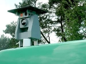 Фіксувати порушників на кордоні допомагає тепловізор Фіксувати порушників на кордоні допомагає тепловізор