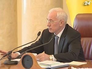 Азаров обіцяє реструктуризацію НАК "Нафтогаз Україна" Азаров обіцяє реструктуризацію НАК "Нафтогаз Україна"