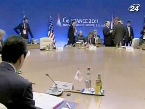 Лидеры "Большой восьмерки" призвали Каддафи отдать власть Лидеры "Большой восьмерки" призвали Каддафи отдать власть