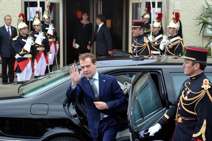 Все мужи мира сего на саммите "Большой восьмерки" (ФОТО) Все мужи мира сего на саммите "Большой восьмерки" (ФОТО)