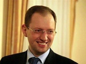 Яценюк собирается учить украинскую молодежь за границей Яценюк собирается учить украинскую молодежь за границей