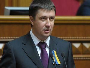 Кириленко не имеет ни машины, ни земли, ни сбережений Кириленко не имеет ни машины, ни земли, ни сбережений