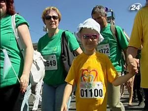 День Києва відсвяткували "Пробігом під каштанами" День Києва відсвяткували "Пробігом під каштанами"