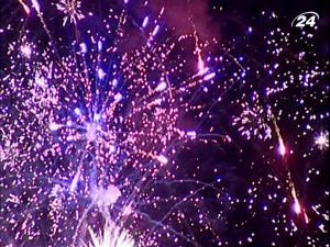 Шоу феєрверків завершило святкування Дня столиці Шоу феєрверків завершило святкування Дня столиці