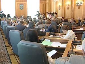 Опозиція вимагає звіту щодо справ Тимошенко і Луценка