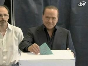 Сторонники Берлускони проиграли выборы в Милане и Неаполе Сторонники Берлускони проиграли выборы в Милане и Неаполе