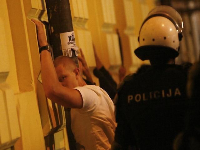 Митинг в поддержку Младича закончился арестами