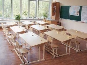 В Макеевке спешат закрыть школу В Макеевке спешат закрыть школу