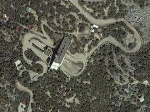 Журналисты требуют у Президента показать свою резиденцию Журналисты требуют у Президента показать свою резиденцию