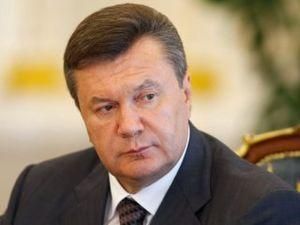 Янукович вимагає припинити спекуляції на мові та історії