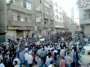 Військові розстріляли демонстрацію в одному з міст Сирії
