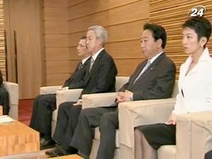 Япония заморозила счета Каддафи на 4,4 млрд. долларов Япония заморозила счета Каддафи на 4,4 млрд. долларов