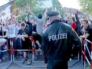 Немецкая девушка пригласила на День рождения 1,5 тысячи гостей