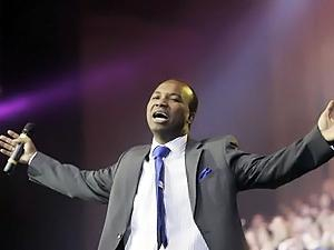 Сандей Аделаджа: Они все вместе - очень маленькие, чтобы задержать меня