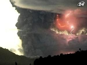 Извержение вулкана Пуеуе завораживает своей красотой