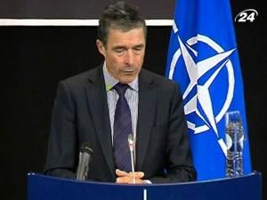 НАТО продовжуватиме операцію в Лівії до падіння режиму Каддафі НАТО продовжуватиме операцію в Лівії до падіння режиму Каддафі