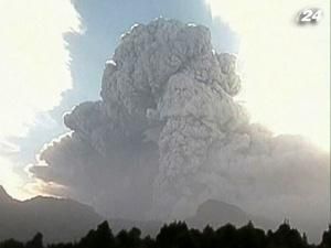 Вулкан Пуеуе парализовал воздушное сообщение в Южной Америке Вулкан Пуеуе парализовал воздушное сообщение в Южной Америке