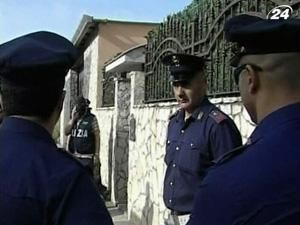 Карабинеры задержали неаполитанского бизнесмена-мафиози Уччеро Карабинеры задержали неаполитанского бизнесмена-мафиози Уччеро