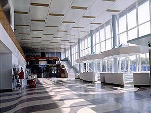 В аэропорту Симферополя искали взрывчатку