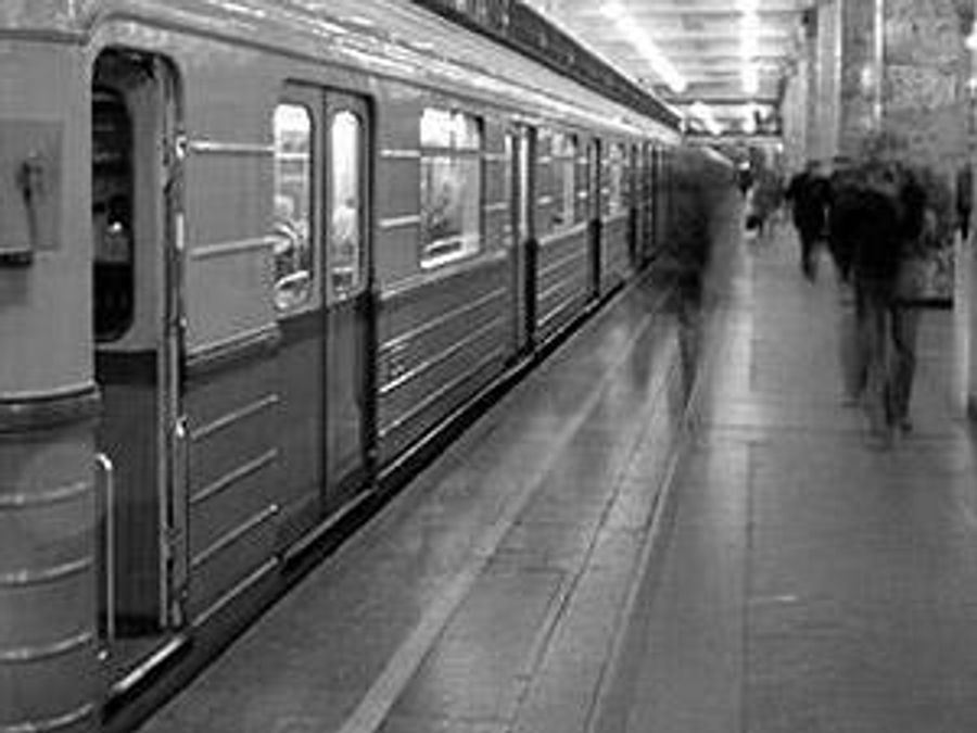 В киевском метро прерывалось движение поездов