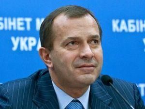 Янукович доручив Клюєву контролювати хід реформ