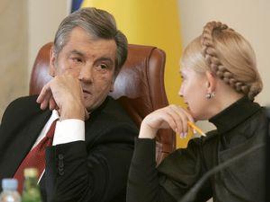 Тимошенко хочет очную ставку с Ющенко в ГПУ Тимошенко хочет очную ставку с Ющенко в ГПУ