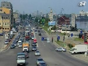 На вулицях столиці поменшає громадського транспорту На вулицях столиці поменшає громадського транспорту