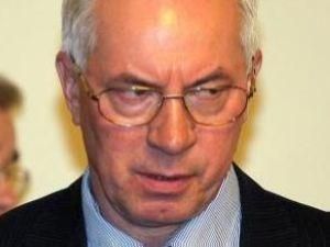 Азаров уверяет, что финансового кризиса в Украине не будет Азаров уверяет, что финансового кризиса в Украине не будет