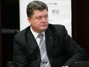 Порошенко предлагает отбирать землю за ее нецелевое использование Порошенко предлагает отбирать землю за ее нецелевое использование