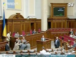 Титулом головного бійця Верховної Ради сміло можна нагородити Ляшка Титулом головного бійця Верховної Ради сміло можна нагородити Ляшка