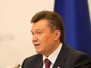 Янукович анонсує ринок землі вже з наступного року