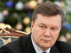 Янукович пообіцяв медикам гідні зарплати і соціальні гарантії