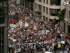 Сотні тисяч іспанців протестували проти політики уряду Сотні тисяч іспанців протестували проти політики уряду