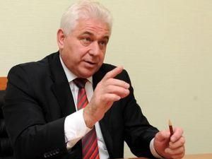 БЮТ: Киевский губернатор помогает Московскому патриарху захватывать церкви БЮТ: Киевский губернатор помогает Московскому патриарху захватывать церкви