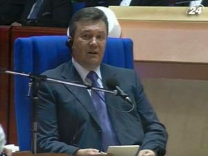Янукович рассказал почему не приехала Тимошенко на сессию