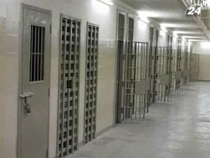 Из тюрьмы в Йемене сбежали более 60 боевиков "Аль-Каиды" Из тюрьмы в Йемене сбежали более 60 боевиков "Аль-Каиды"