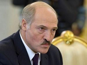 Лукашенко: Україну поставили на коліна, а Білорусь не зможуть