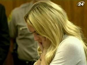 Линдсей Лохан нарушила условия домашнего ареста Линдсей Лохан нарушила условия домашнего ареста