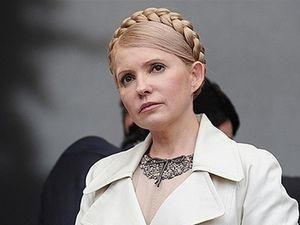 Тимошенко требует закрыть ее дело