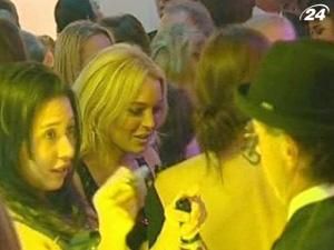 Ліндсей Лохан заборонили проводити вечірки у себе вдома Ліндсей Лохан заборонили проводити вечірки у себе вдома