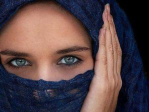 В Азии мусульманки создали "Клуб покорных жен" и учат правильно заниматься сексом 