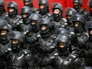 Перу: Полиция открыла огонь по демонстрантам Перу: Полиция открыла огонь по демонстрантам