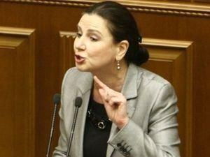 Богословська: Тимошенко затягує судовий процес, щоб потім сховатися за мандатом депутата Богословська: Тимошенко затягує судовий процес, щоб потім сховатися за мандатом депутата