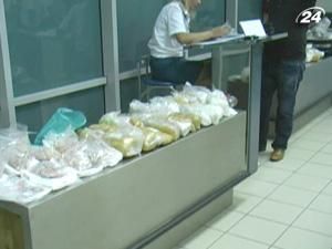 В Украину пытались ввезти свыше 80 кг украшений из золота и серебра В Украину пытались ввезти свыше 80 кг украшений из золота и серебра