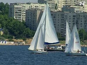 В Севастополі стартувала вітрильна регата крейсерських яхт В Севастополі стартувала вітрильна регата крейсерських яхт