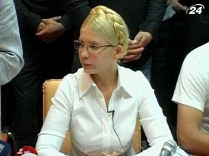 Тимошенко не підписала протокол про те, що закінчила читати справу