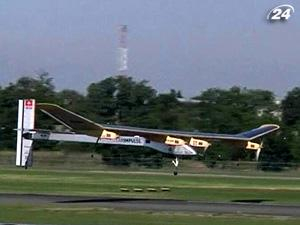 На Ле-Бурже представили самолет на солнечных батареях