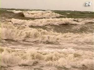 В Крыму на 28 июня объявили штормовое предупреждение В Крыму на 28 июня объявили штормовое предупреждение