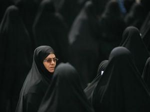 В Саудовской Аравии арестовали пять женщин за вождение авто